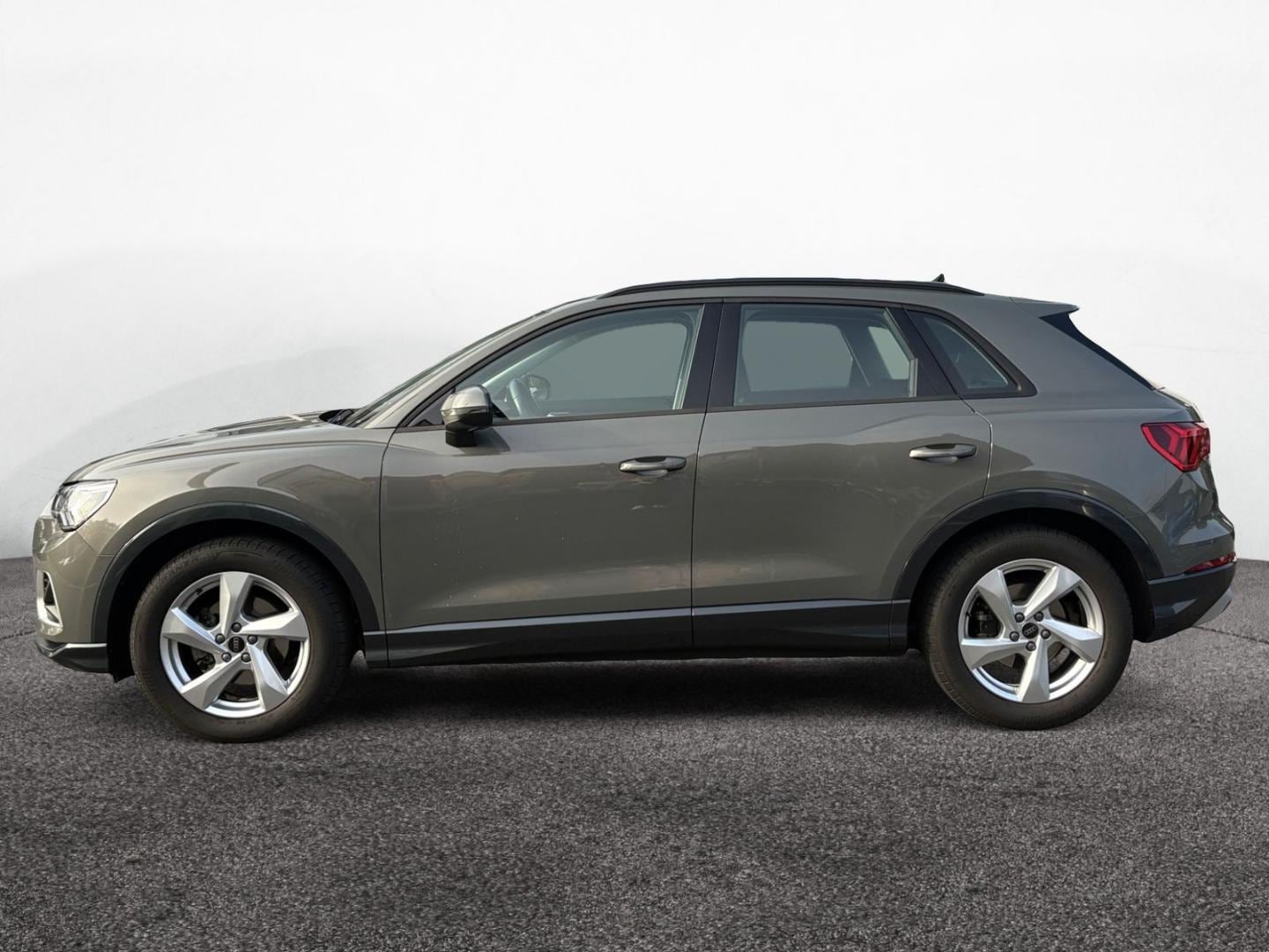 Bild über Audi Q3 advanced 35 TFSI S tronic - für weitere Informationen kontaktieren Sie den Audi Partner