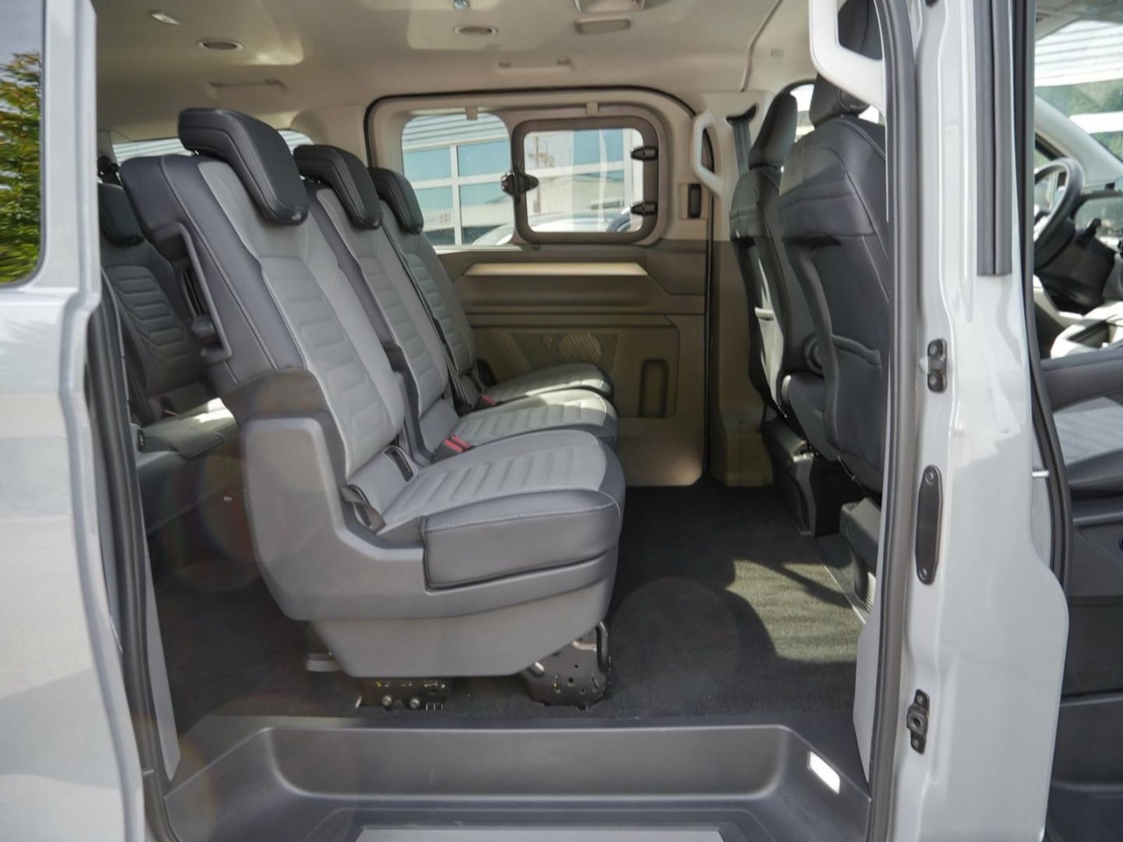 Volkswagen e-Caravelle Langer Radstand – Bild 18