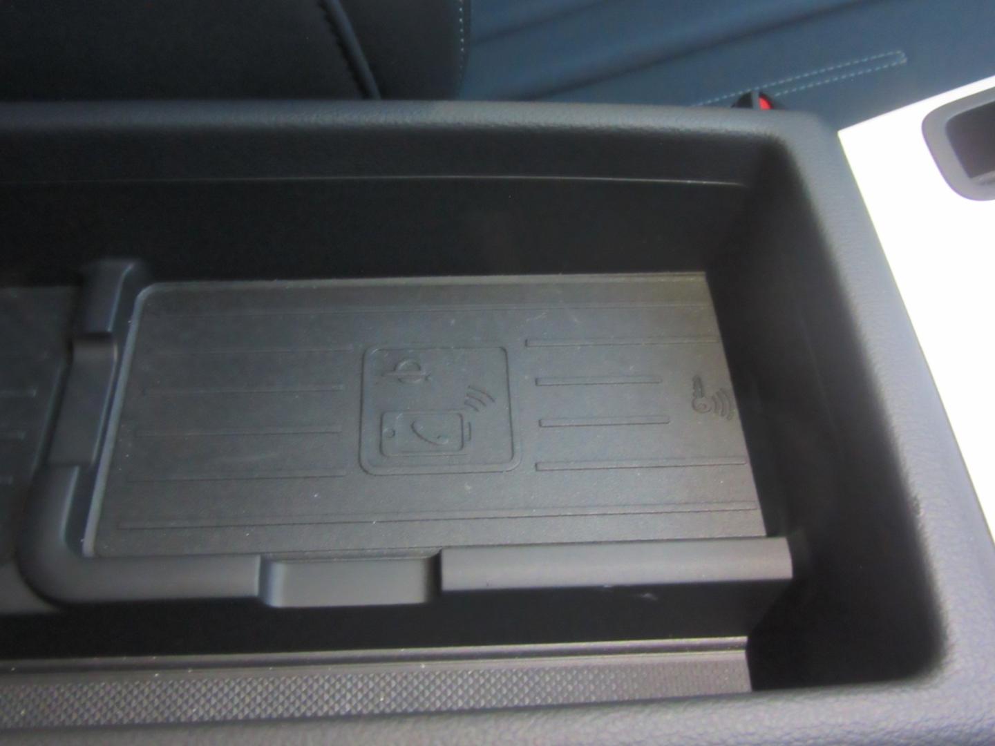 Image about Audi A4 Avant 40 TDI quattro S line 150(204) kW(PS) S tronic