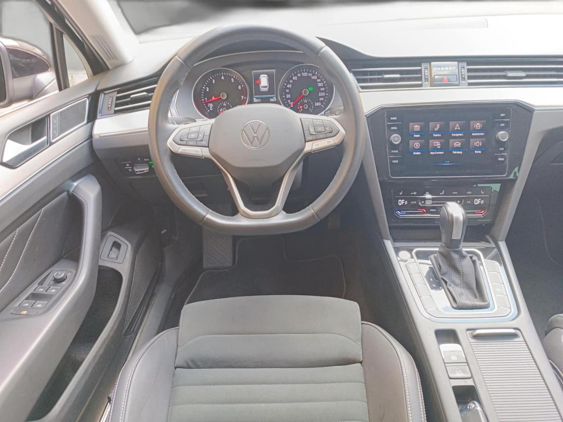 Volkswagen Passat Variant Elegance