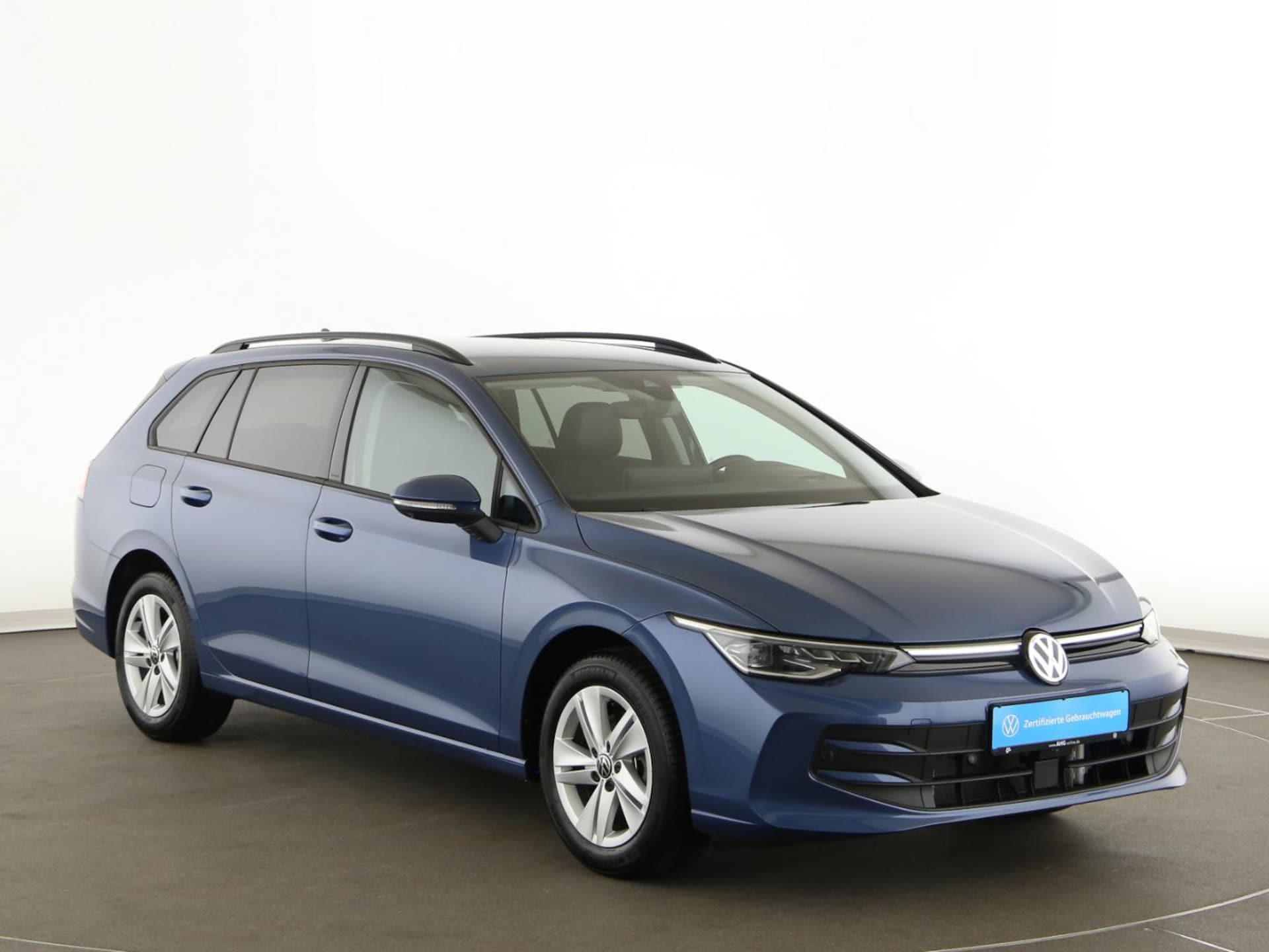 Volkswagen Golf Variant Life
