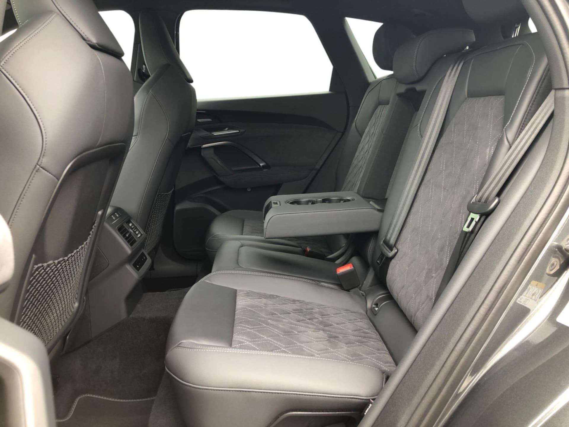 Audi Q5 SUV e-hybrid edition one