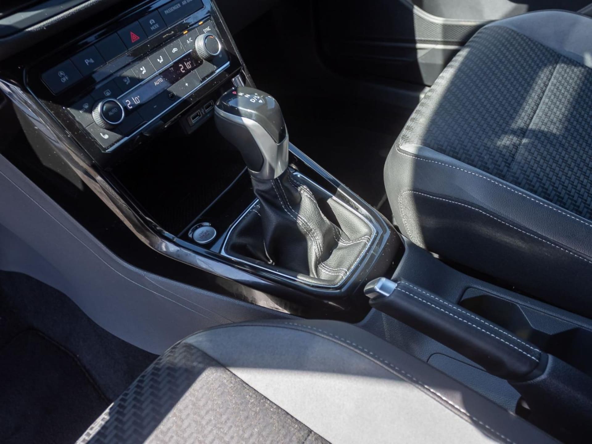 Volkswagen T-Cross Style