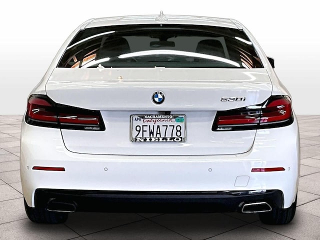 2023 BMW 530