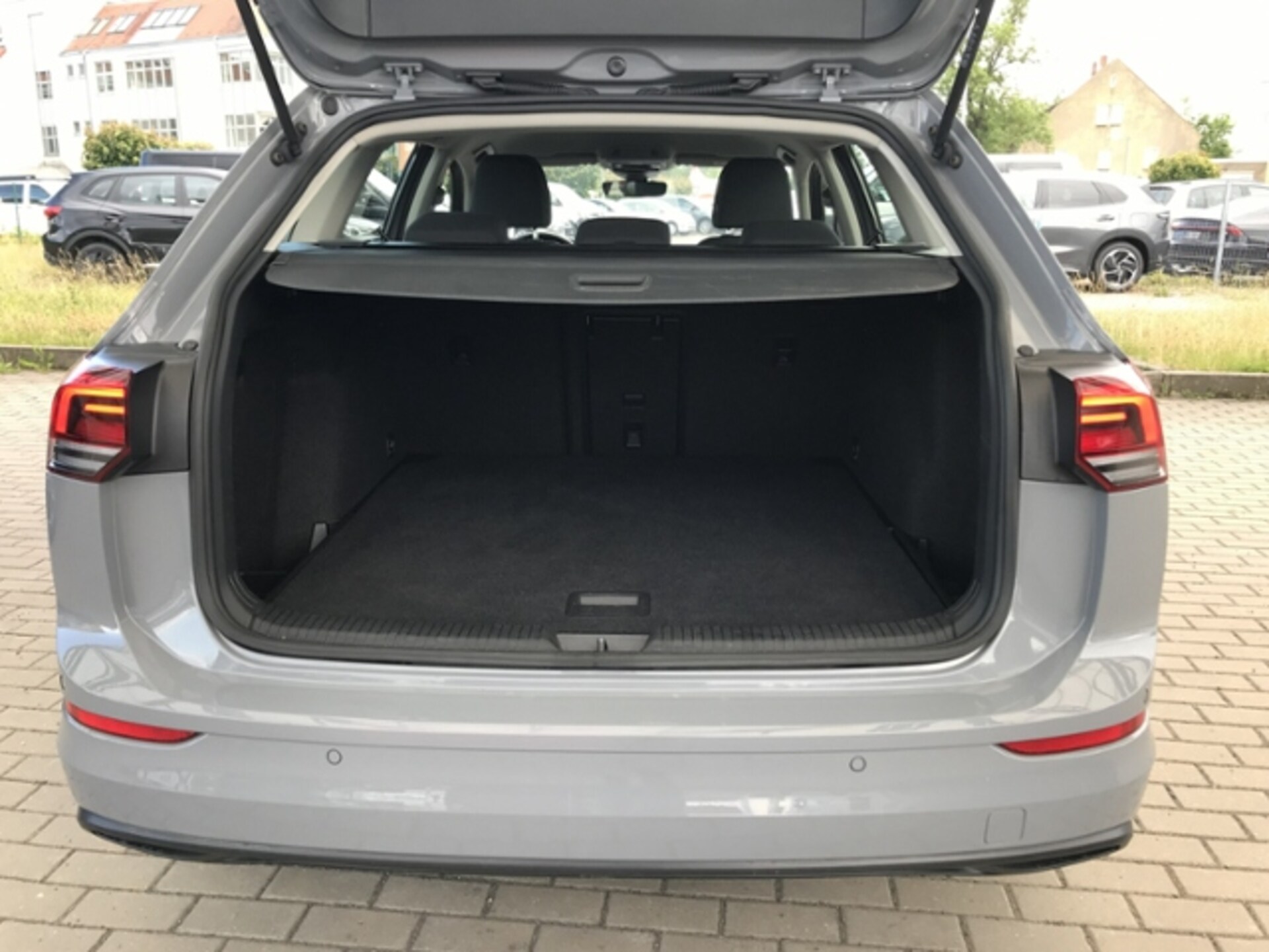 Volkswagen Golf Variant Life