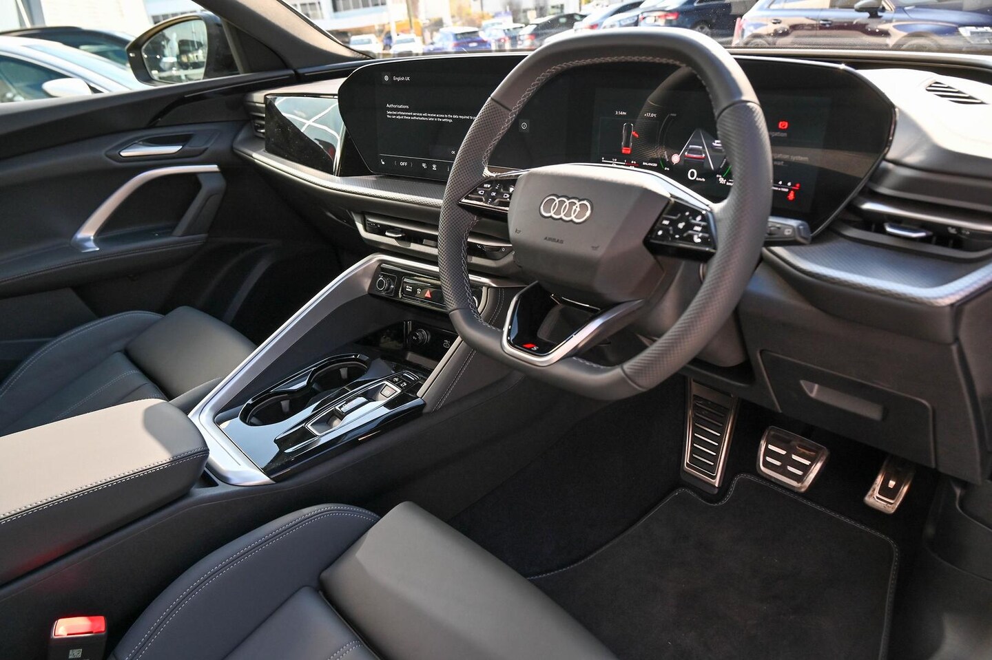 Image about Audi Q5 SUV e-hybrid quattro S tronic