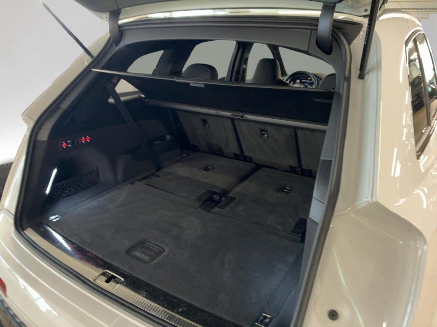 Bild über Audi Q7 SUV S line business TFSI quattro 250 kW tiptronic - für weitere Informationen kontaktieren Sie den Audi Partner