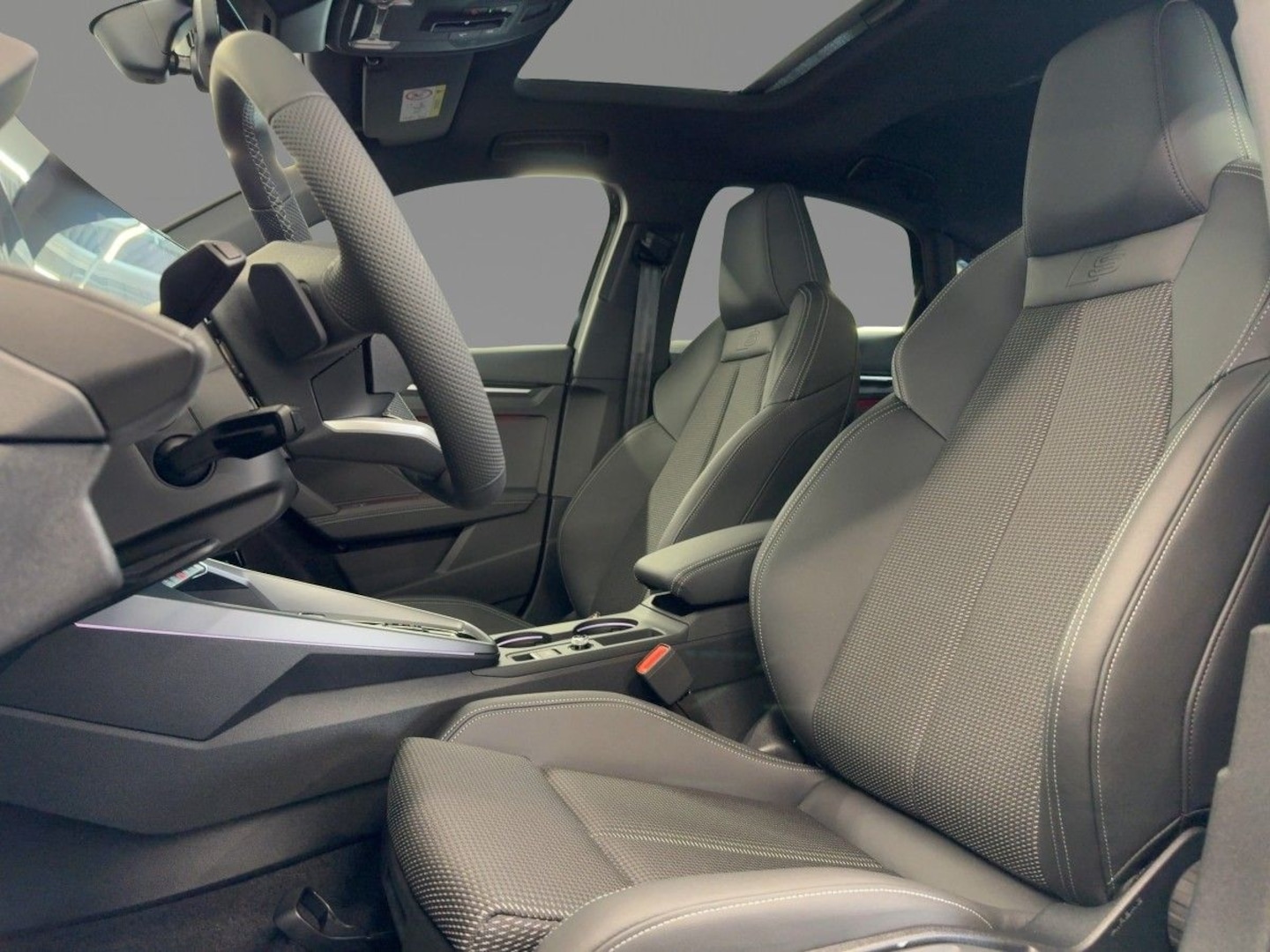 Bild über Audi A3 Limousine S line TDI 110 kW S tronic - für weitere Informationen kontaktieren Sie den Audi Partner