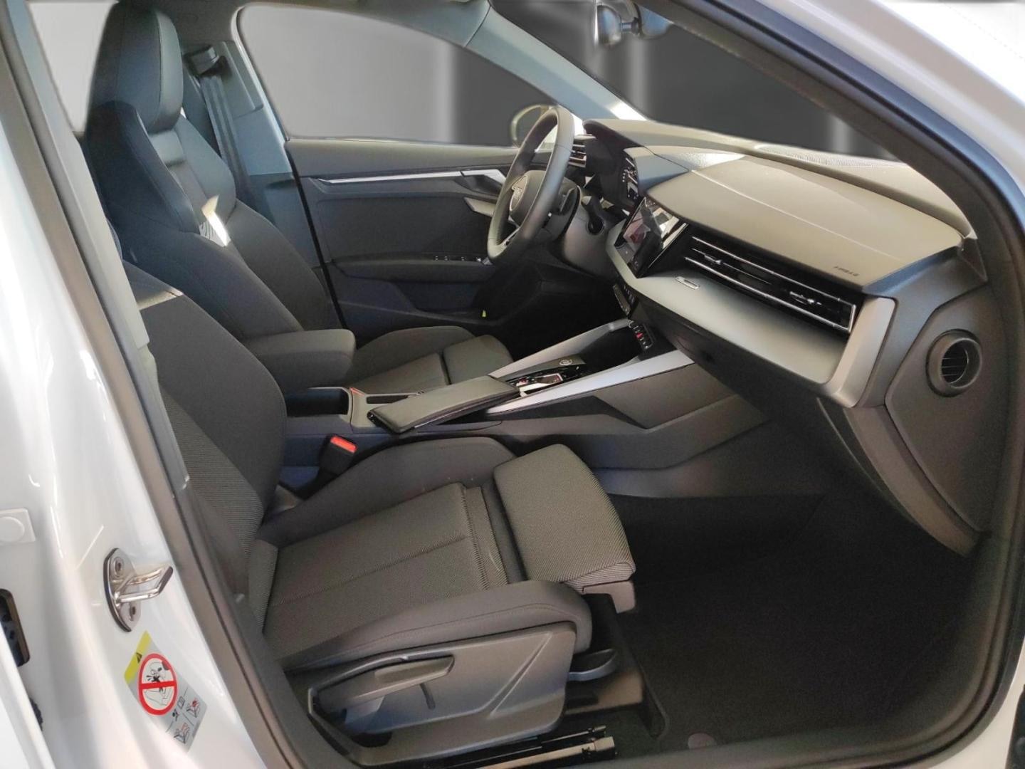 Bild über Audi A3 Sportback advanced 30 TFSI S tronic - für weitere Informationen kontaktieren Sie den Audi Partner