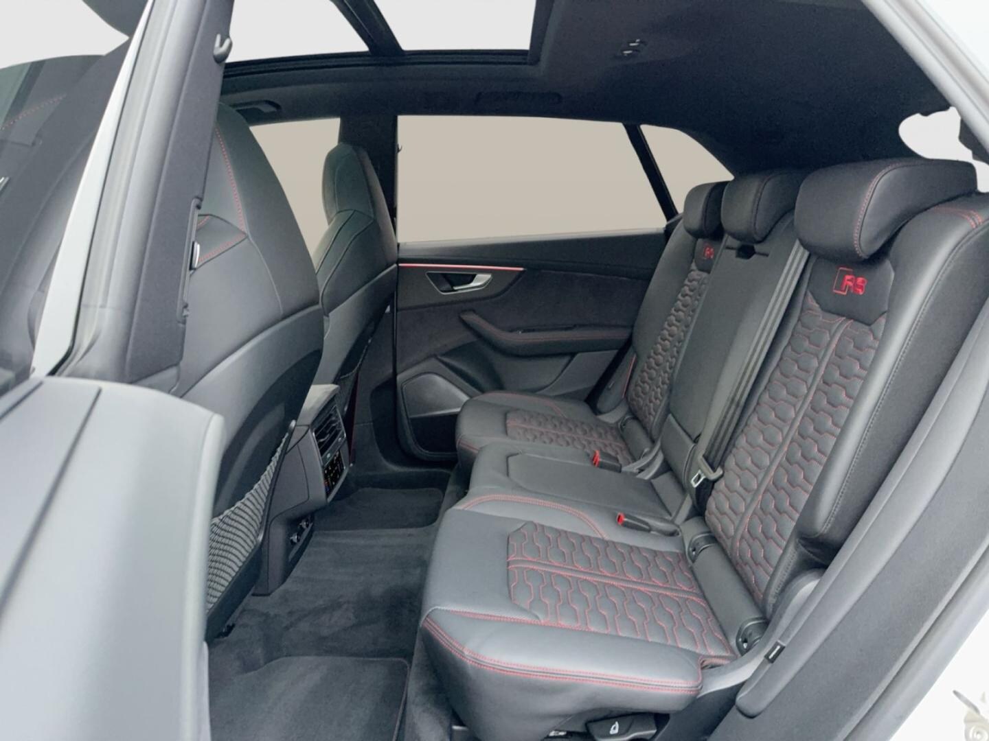 Bild über Audi RS Q8 SUV TFSI quattro tiptronic - für weitere Informationen kontaktieren Sie den Audi Partner