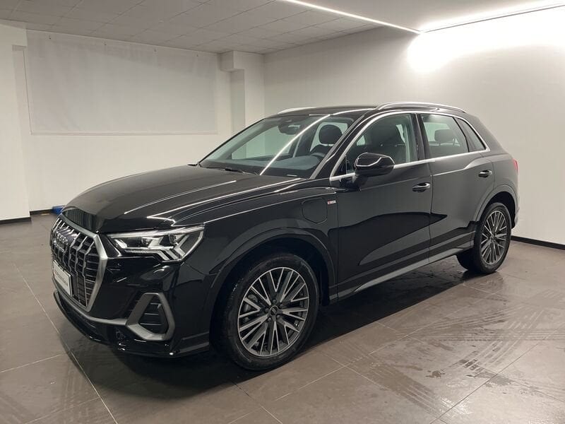 Immagine di Audi Q3 TFSI e S line edition 45 TFSI e 180 kW (245 CV) S tronic - Vista: for more details contact your dealer
