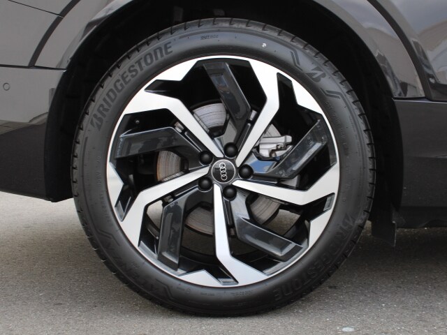 Image about Audi Q8 Sportback e-tron 55 e-tron S line