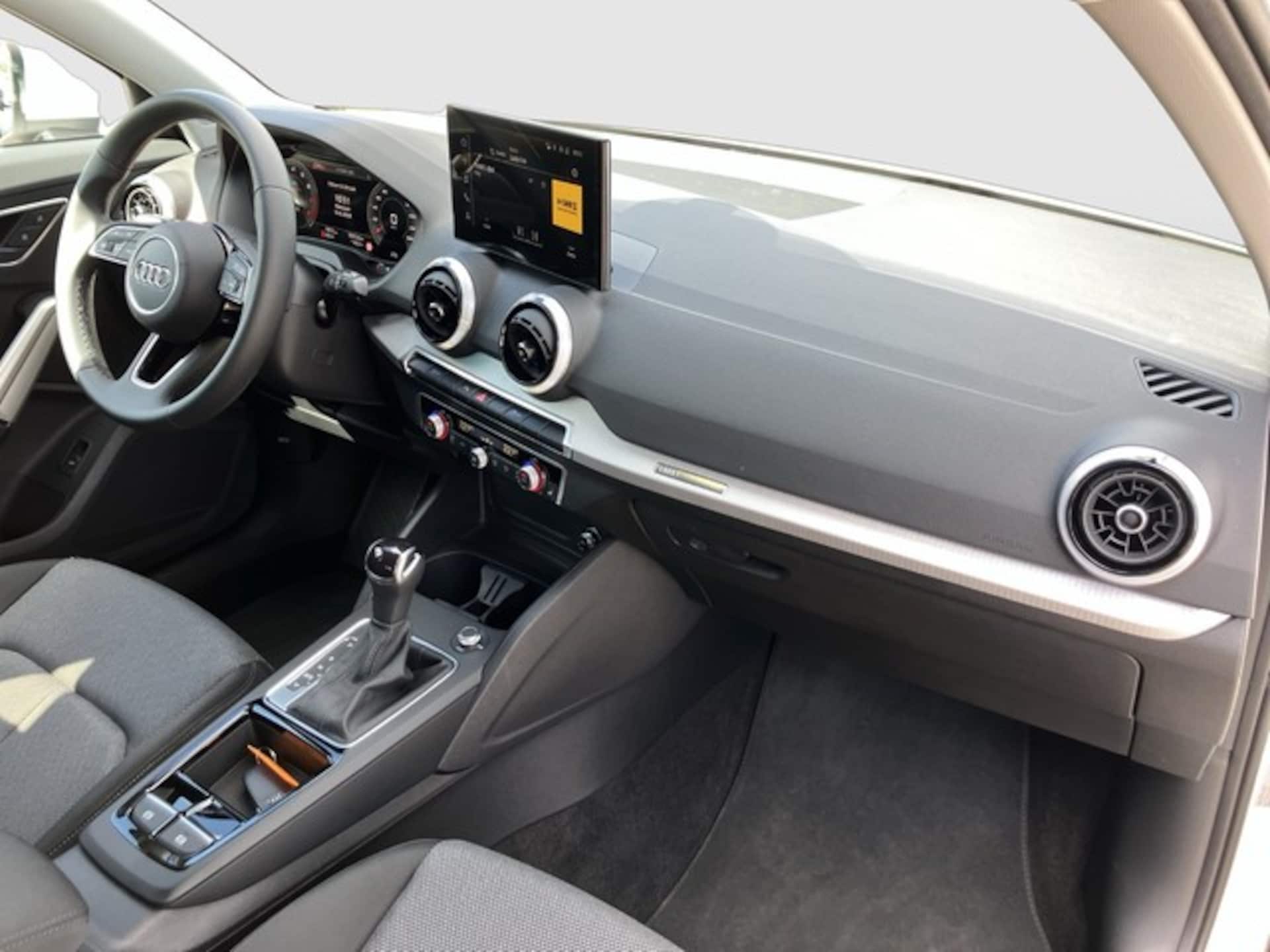 Audi Q2 S line