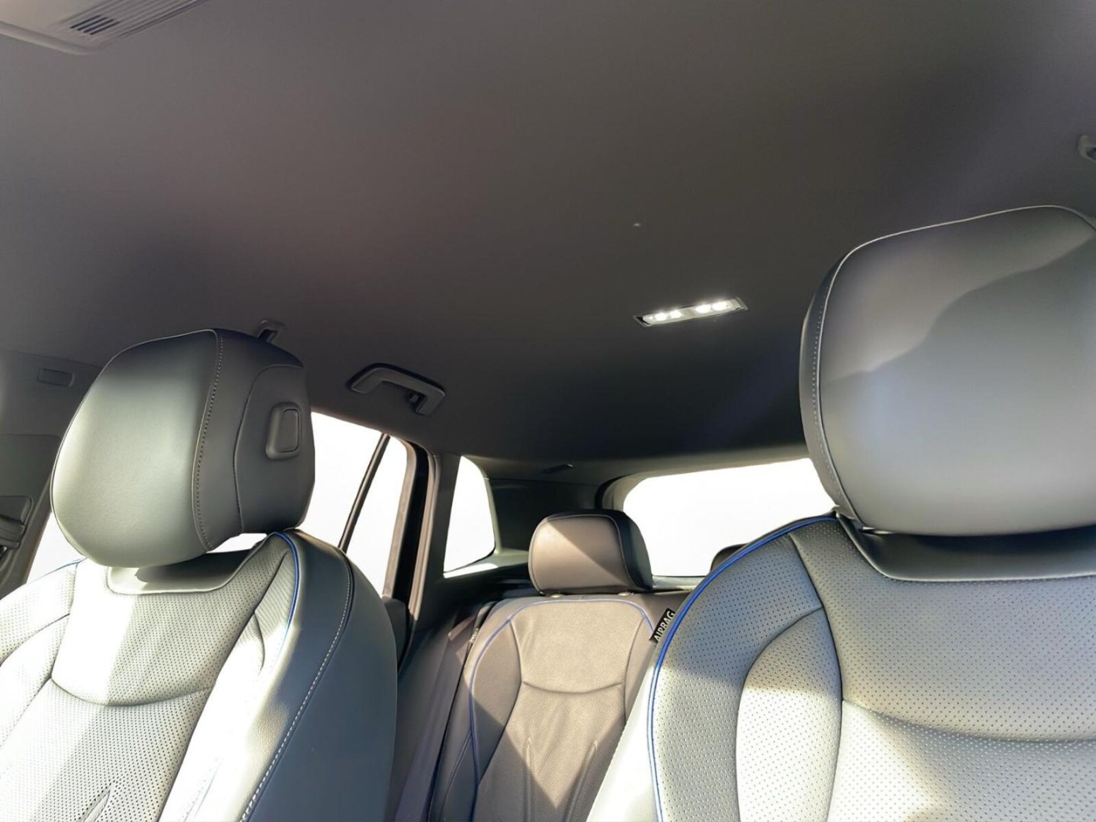 Volkswagen Tiguan – Bild 10