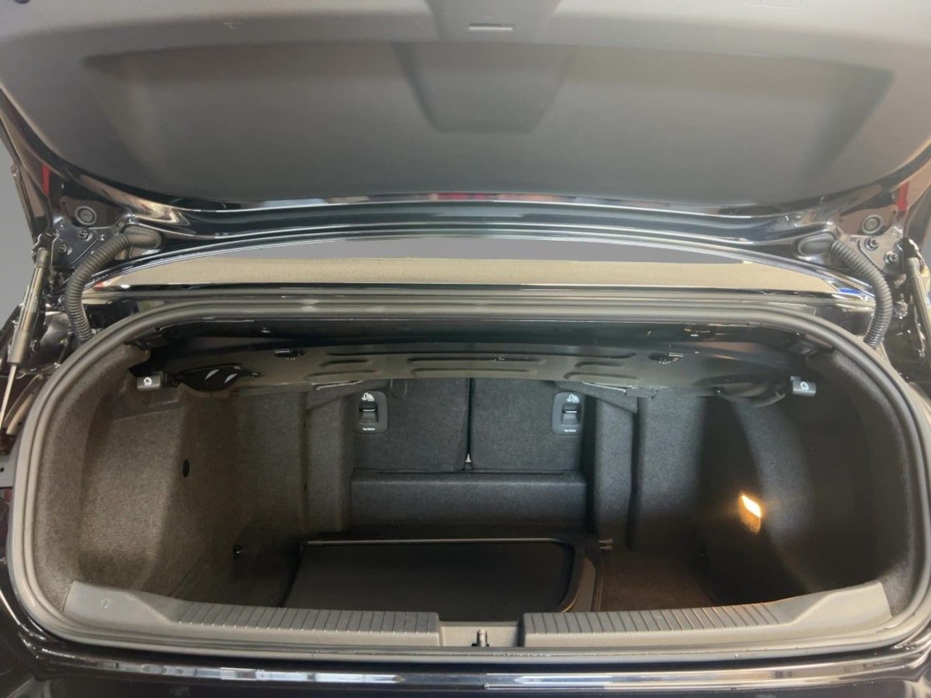 Volkswagen T-Roc Cabriolet Style