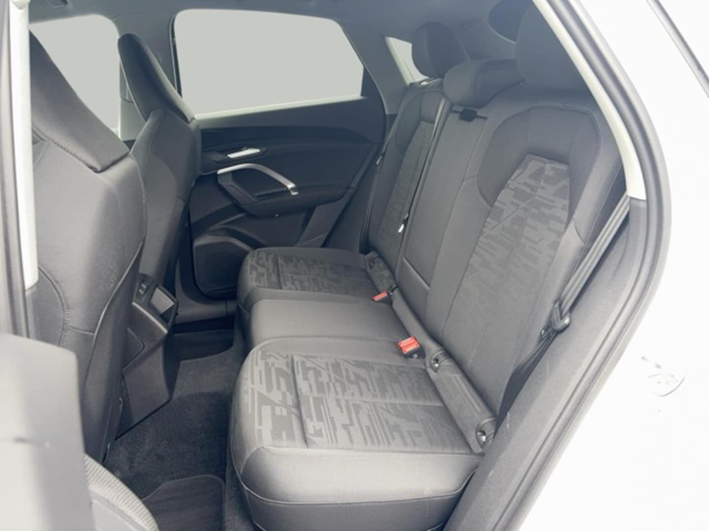 Bild über Audi Q5 Sportback TDI quattro 150 kW S tronic - für weitere Informationen kontaktieren Sie den Audi Partner