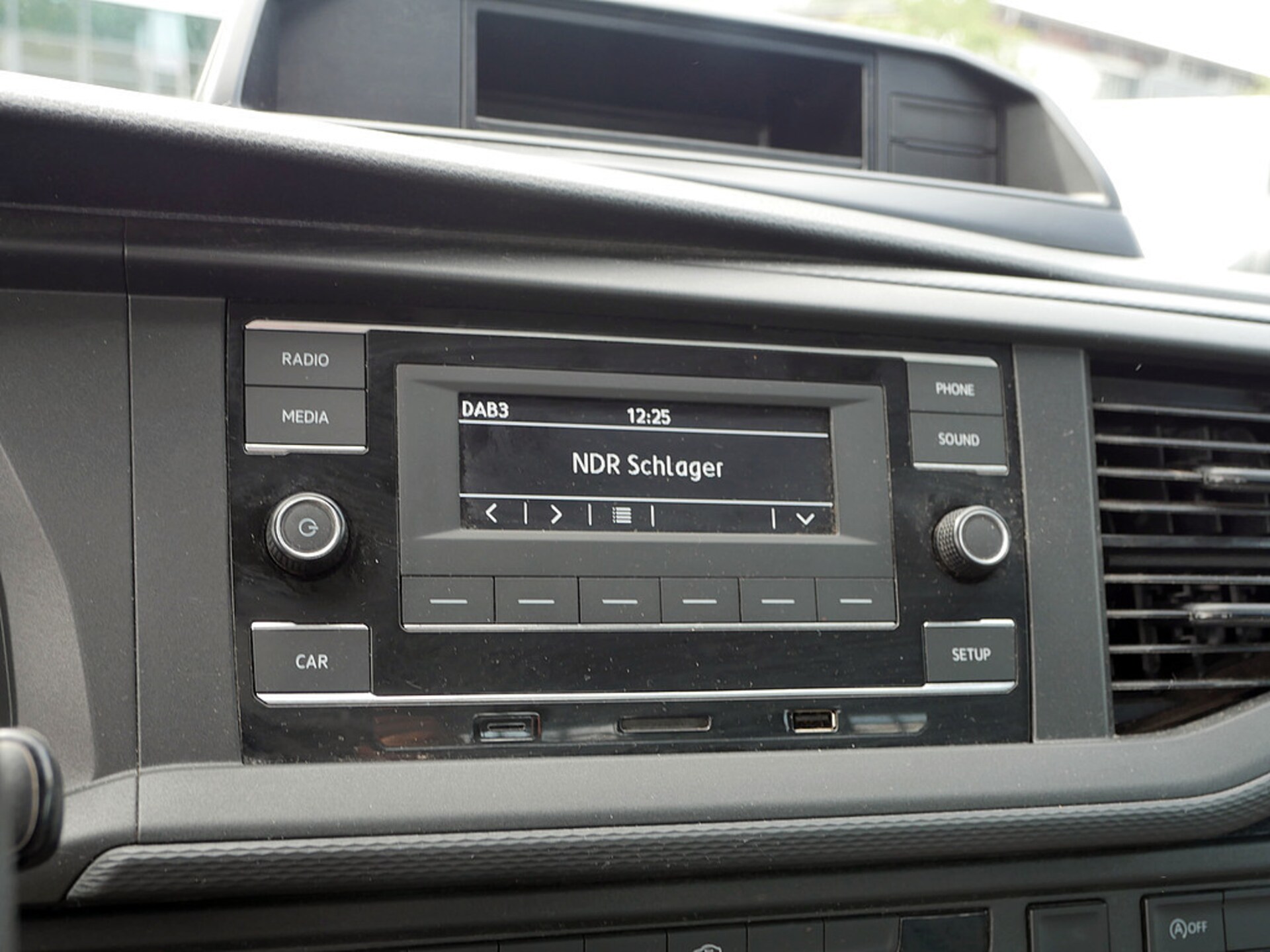 Volkswagen T6.1 Transporter Pritschenwagen Einzelkabine