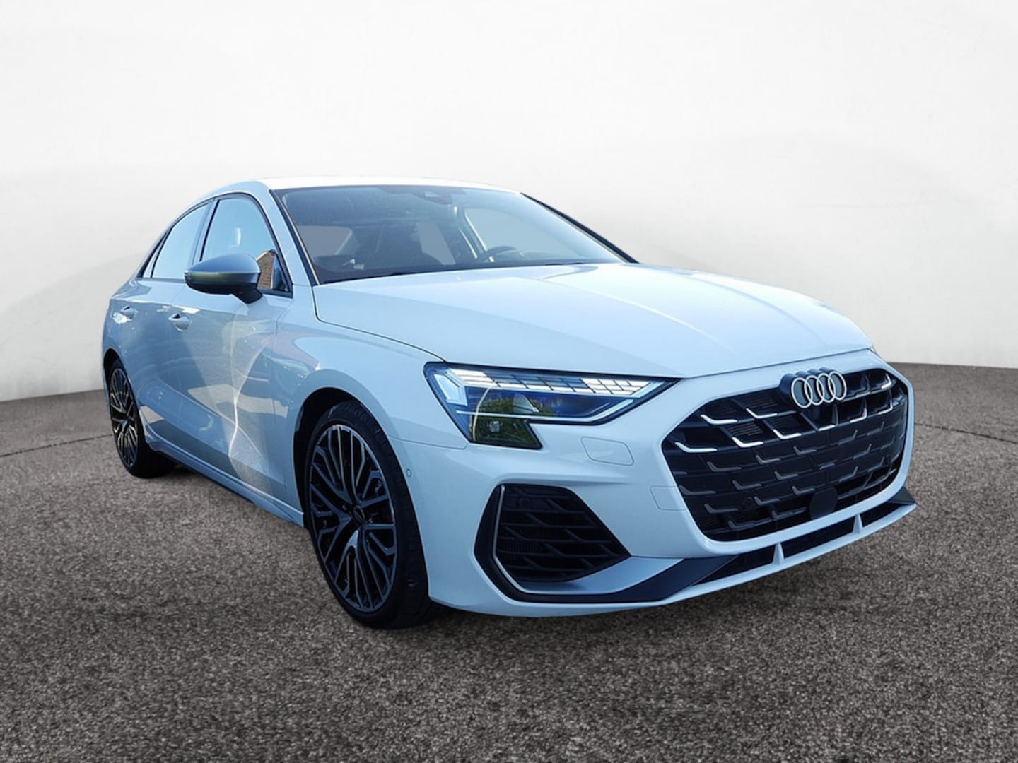 Bild über Audi S3 Limousine TFSI quattro S tronic - für weitere Informationen kontaktieren Sie den Audi Partner