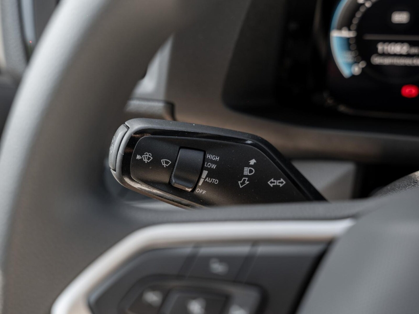 Volkswagen Crafter Kasten mittlerer Radstand – Bild 18