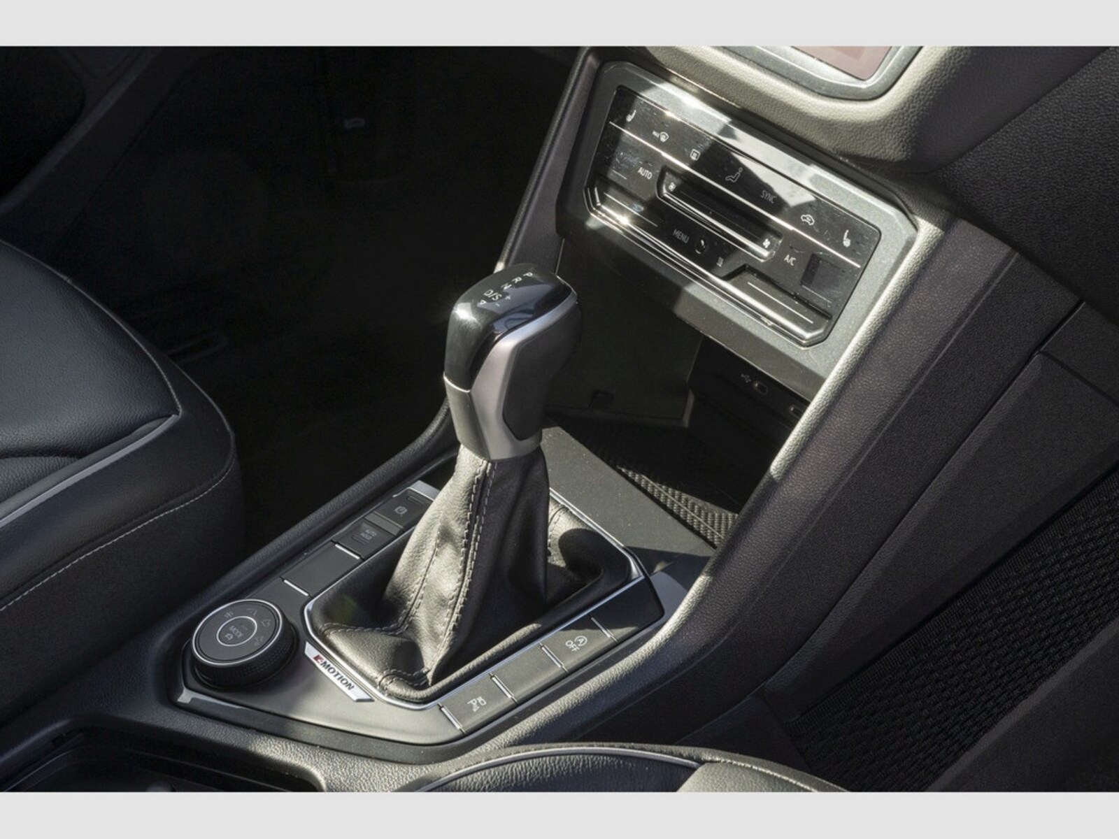 Volkswagen Tiguan – Bild 9