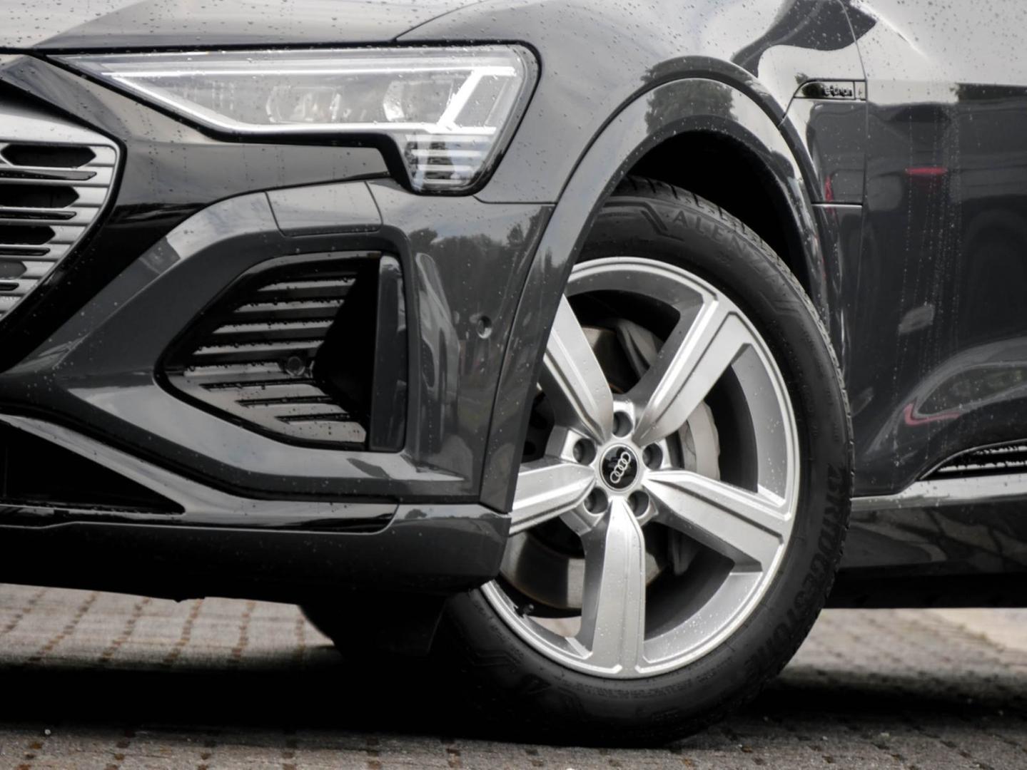 Image about Audi Q8 e-tron S line 50 e-tron quattro