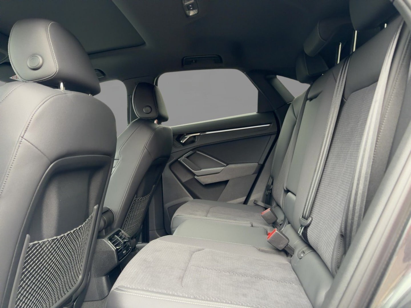 Bild über Audi Q3 Sportback S line 35 TFSI S tronic - für weitere Informationen kontaktieren Sie den Audi Partner