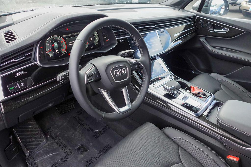 2025 Audi Q7 Prestige - Photo 12