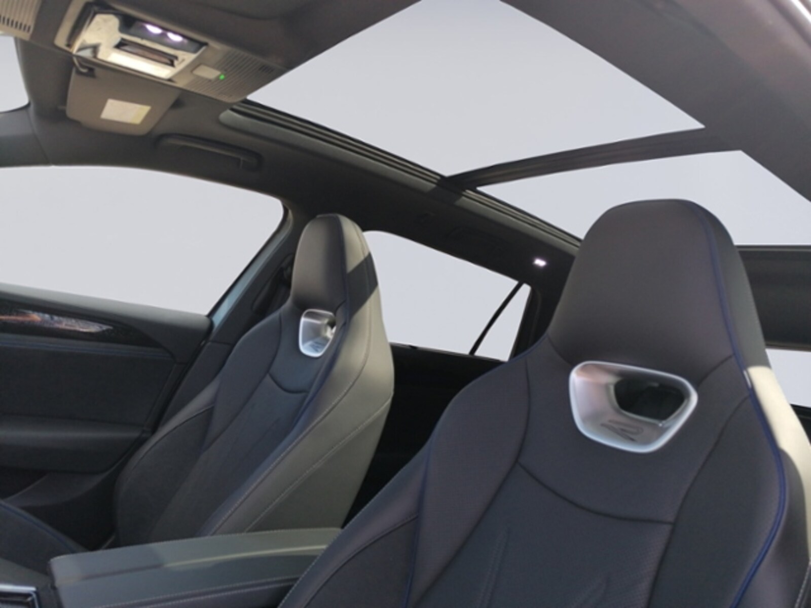 Volkswagen Passat – Bild 13