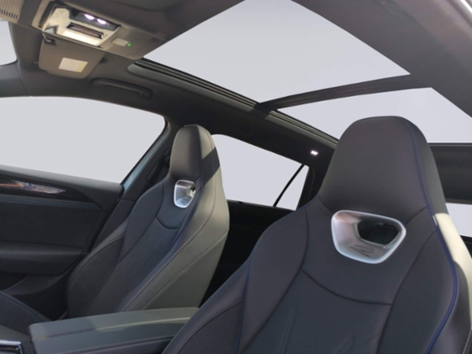 Volkswagen Passat R-Line