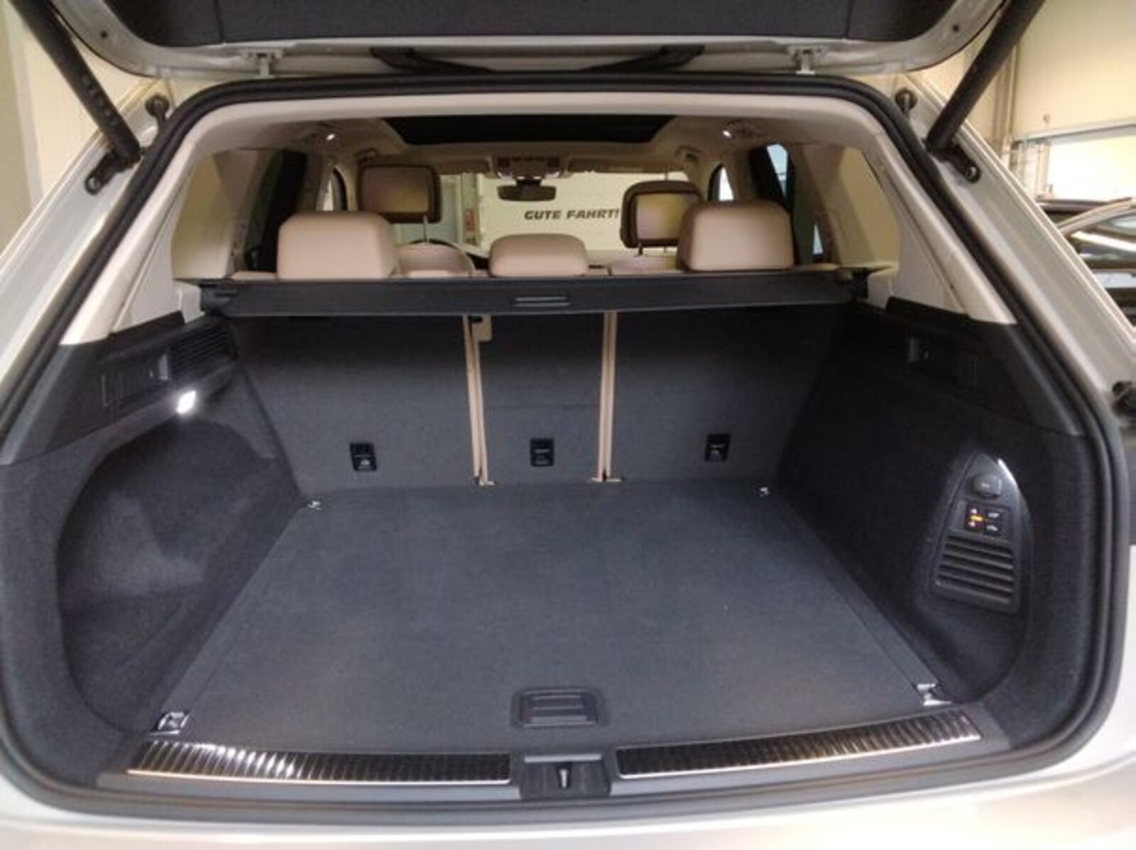 Volkswagen Touareg – Bild 8