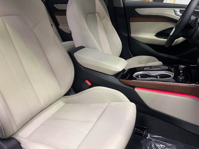 2026 Audi A6 Prestige - Photo 8