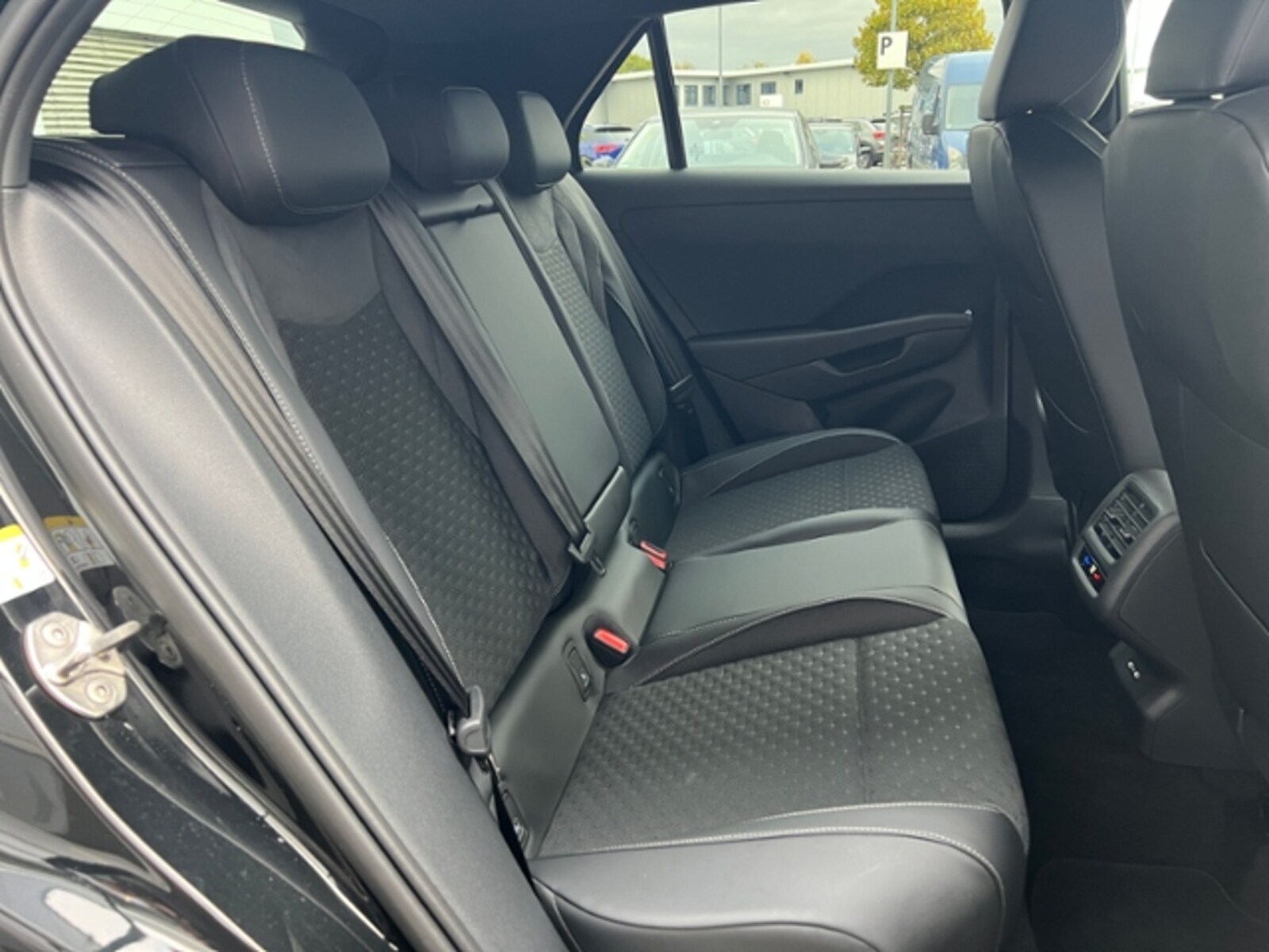 Volkswagen T-Roc – Bild 10