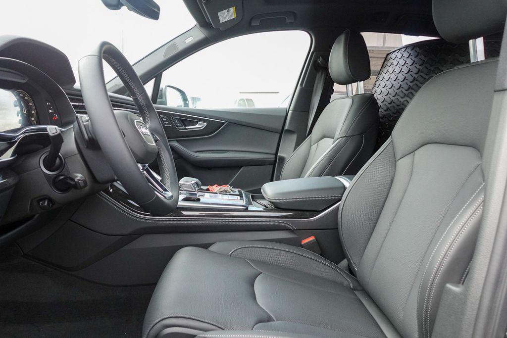 2025 Audi Q7 Prestige - Photo 13
