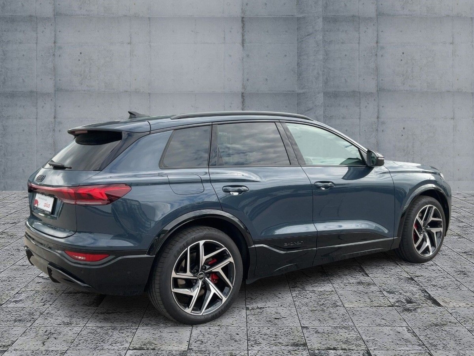 Audi SQ6 SUV e-tron