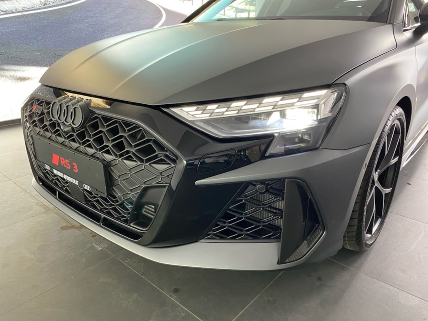 Bild über Audi RS 3 Sportback TFSI quattro 294 kW S tronic - für weitere Informationen kontaktieren Sie den Audi Partner