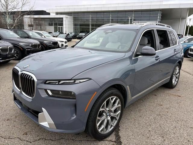 2023 BMW X7