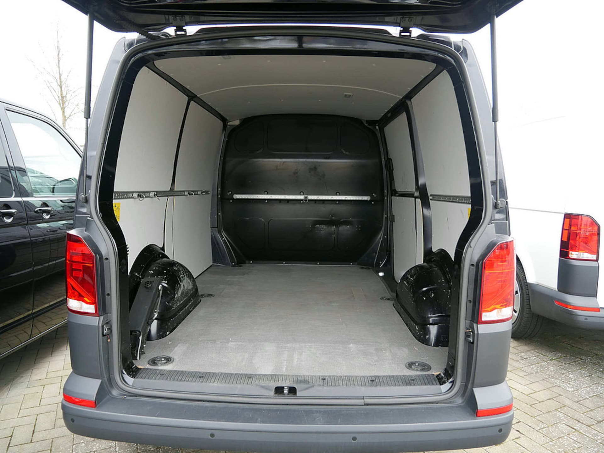 Volkswagen T6.1 Transporter Kasten kurzer Radstand