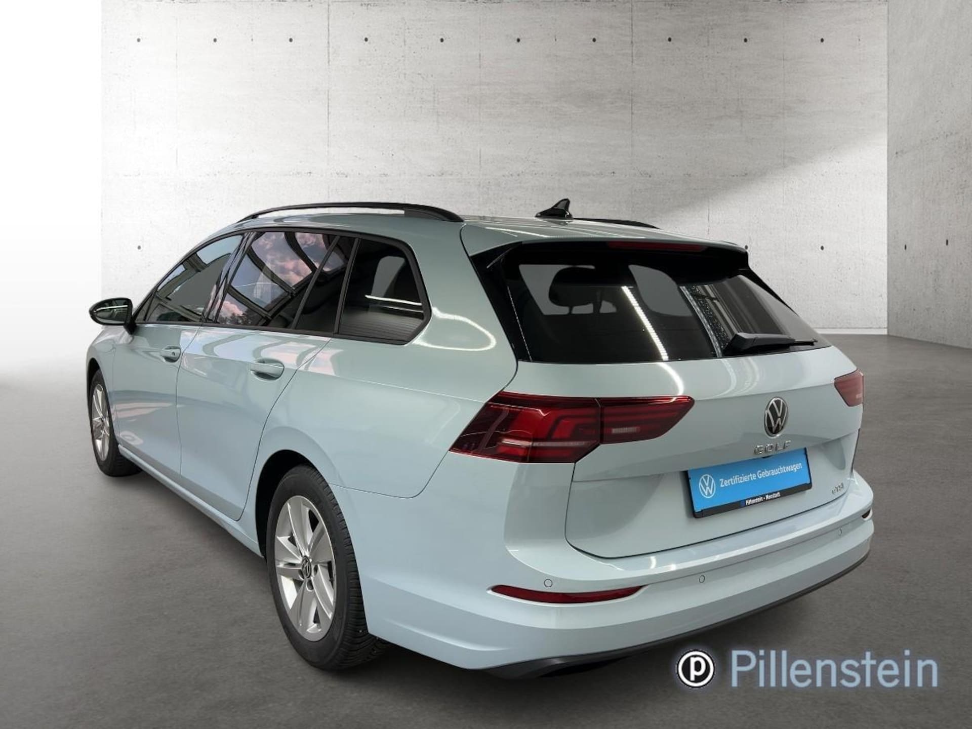 Volkswagen Golf Variant Life