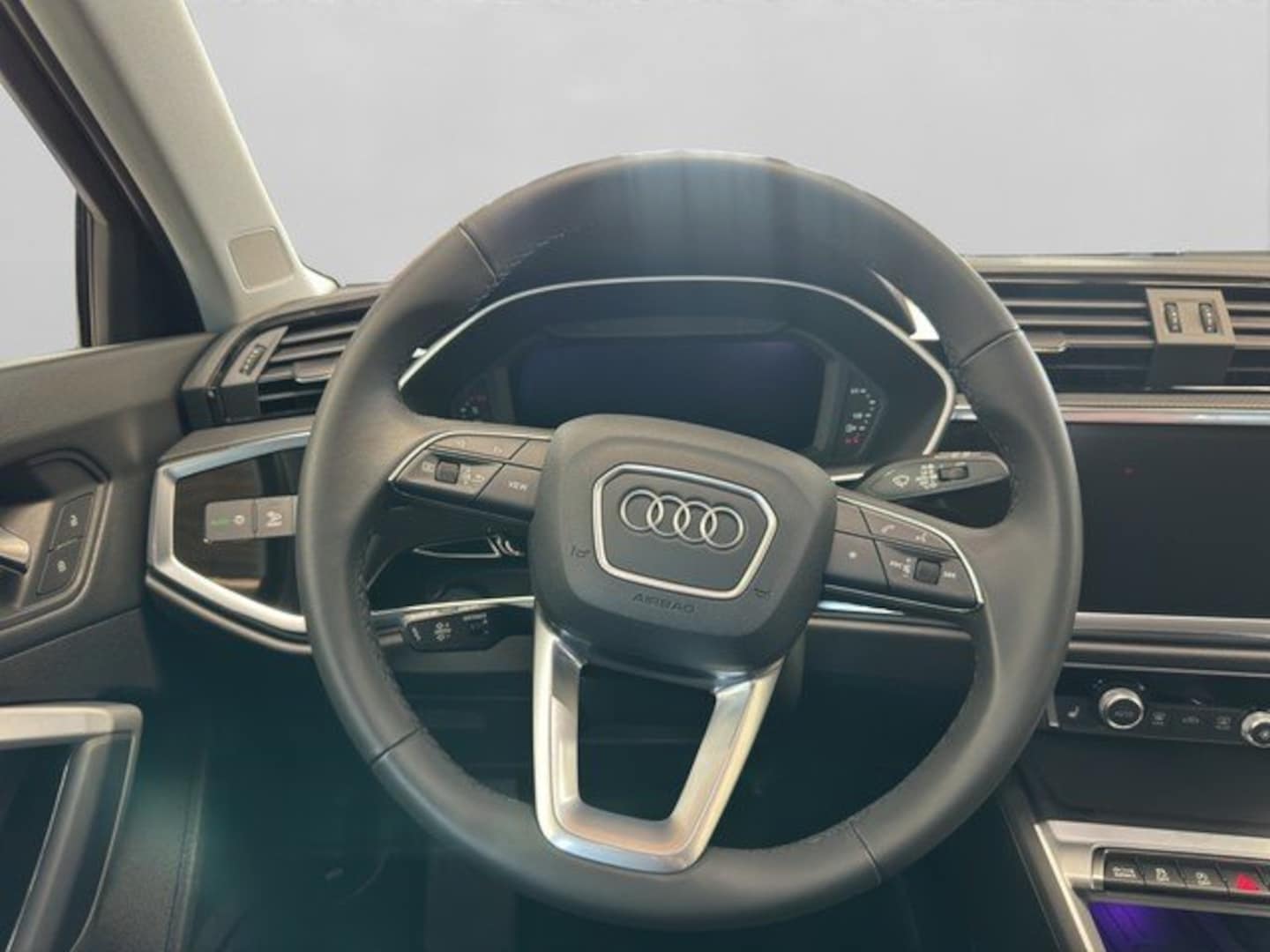 Bild über Audi Q3 Sportback S line 35 TDI S tronic - für weitere Informationen kontaktieren Sie den Audi Partner