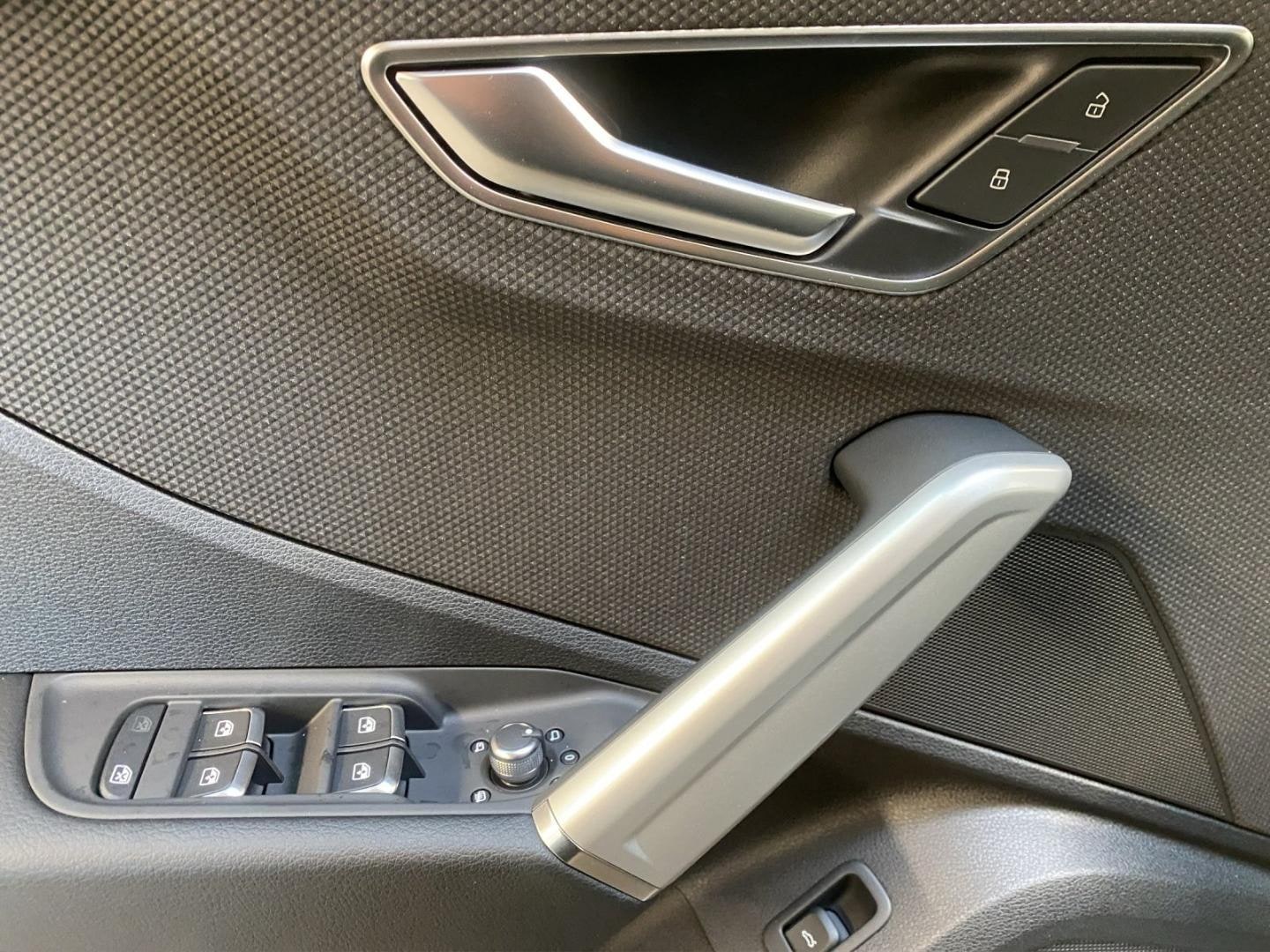 Bild über Audi Q2 advanced 35 TFSI S tronic - für weitere Informationen kontaktieren Sie den Audi Partner