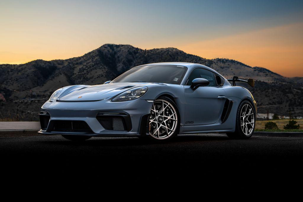 2024 Porsche 718 Cayman GT4 RS's photo