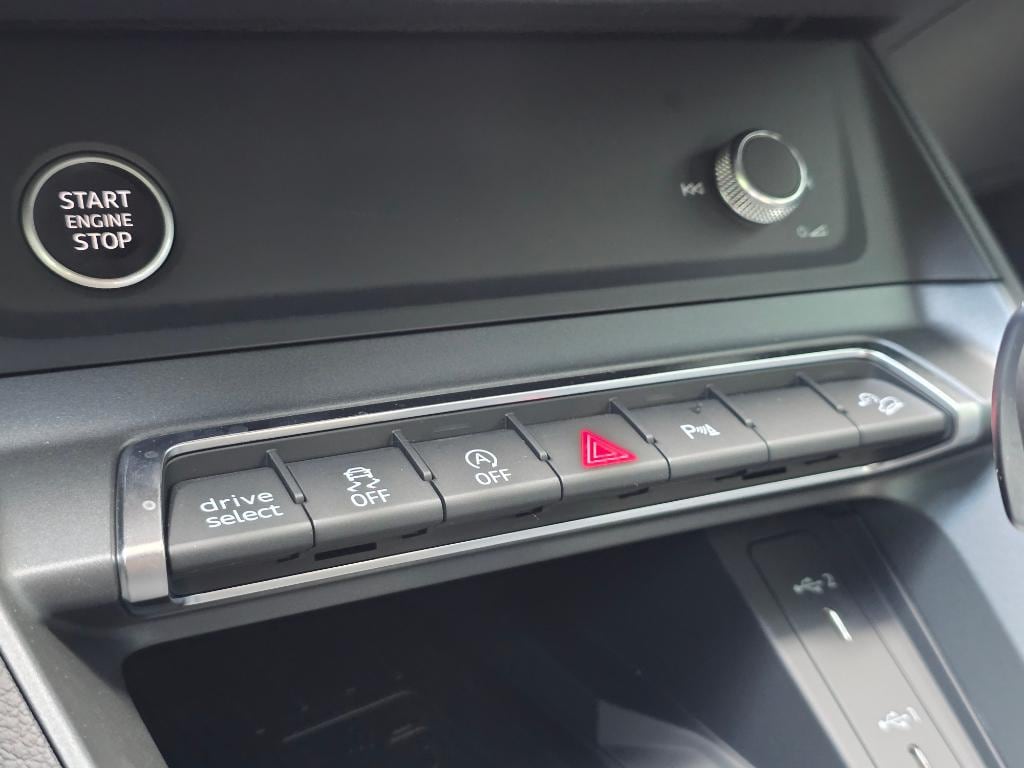 2025 Audi Q3 S Line Premium - Photo 26