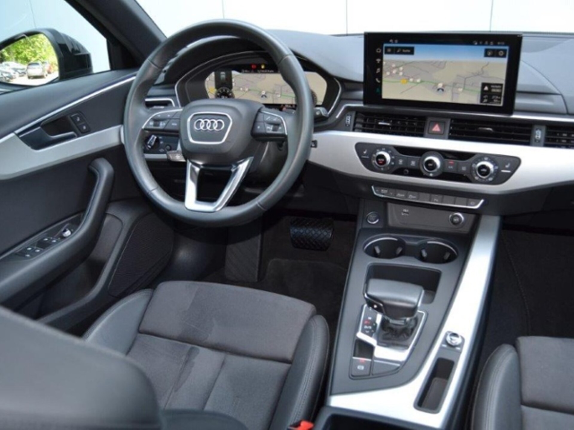 Audi A4 Avant S line