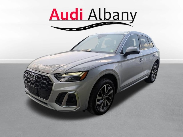 Photo of 2023 Audi Q5