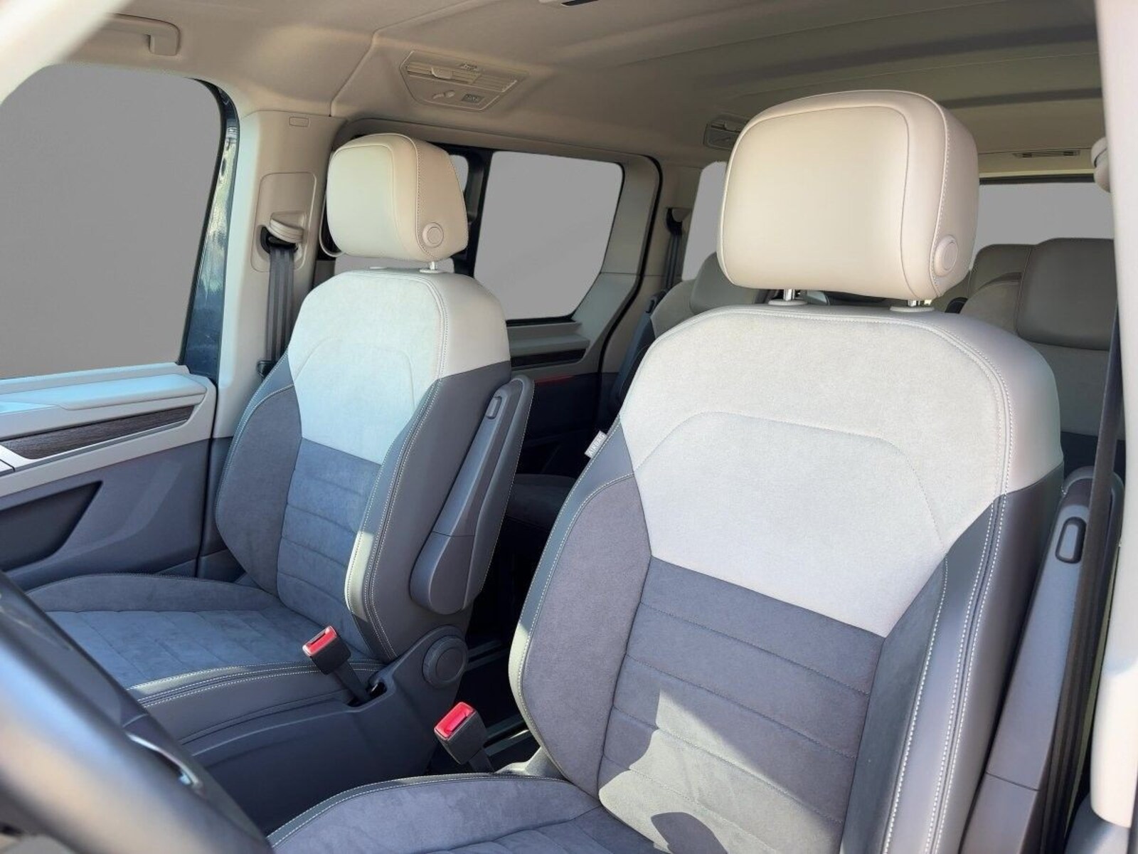 Volkswagen Multivan – Bild 22