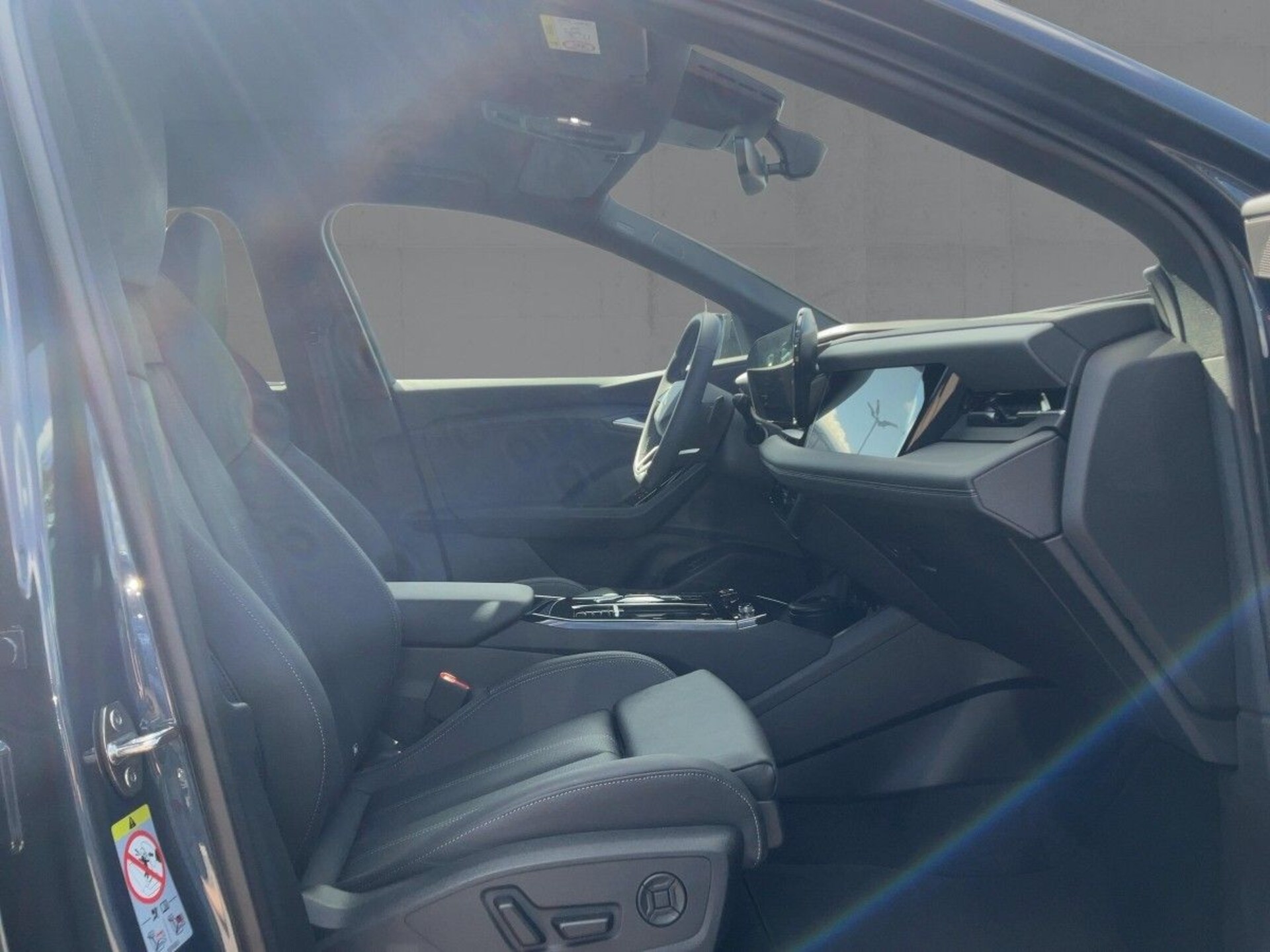 Audi SQ6 SUV e-tron