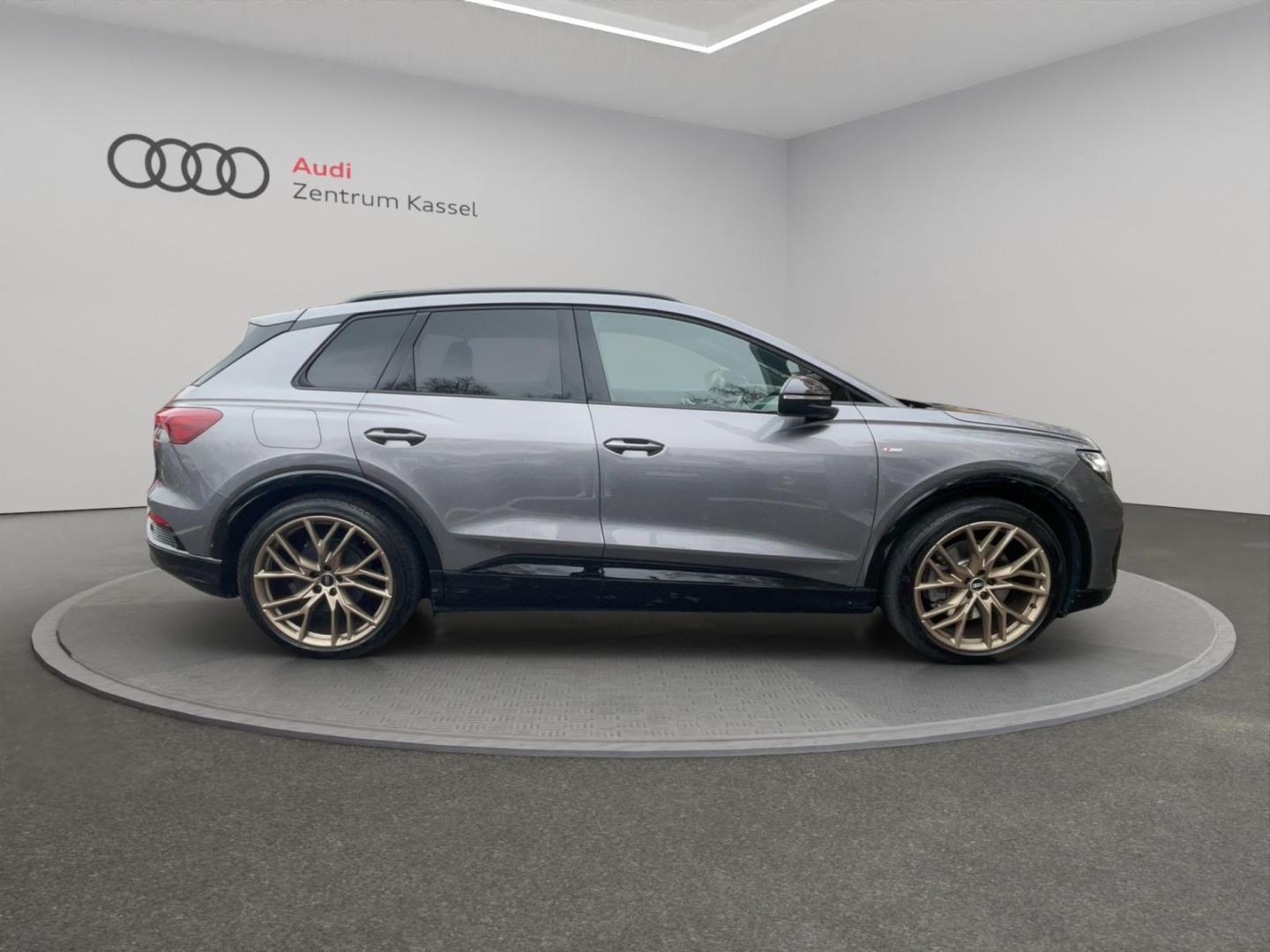 Image about Audi Q4 e-tron 40 e-tron