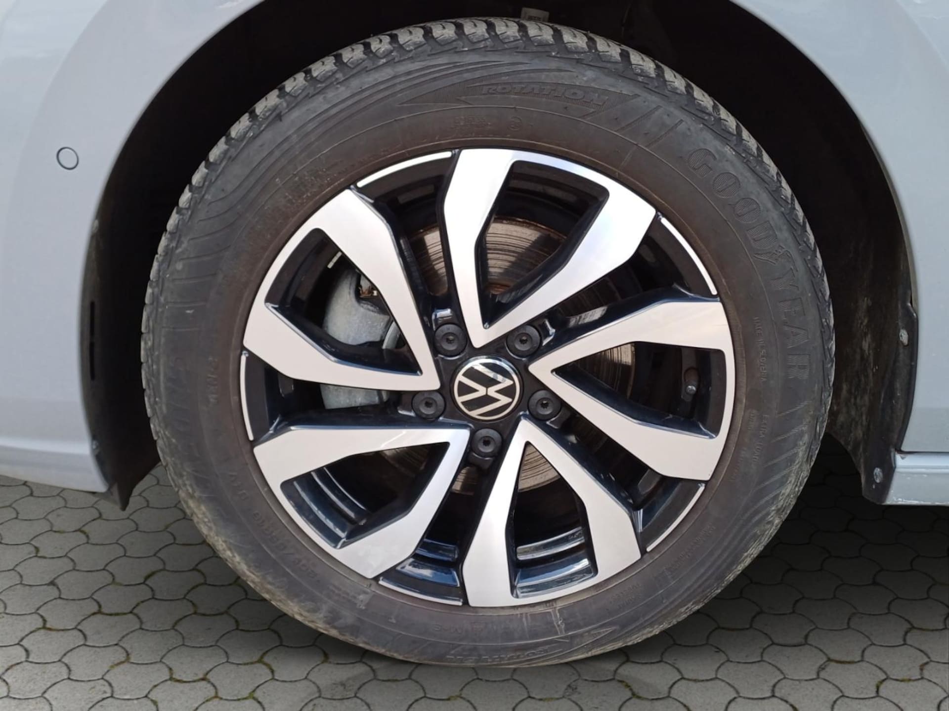 Volkswagen Golf Active