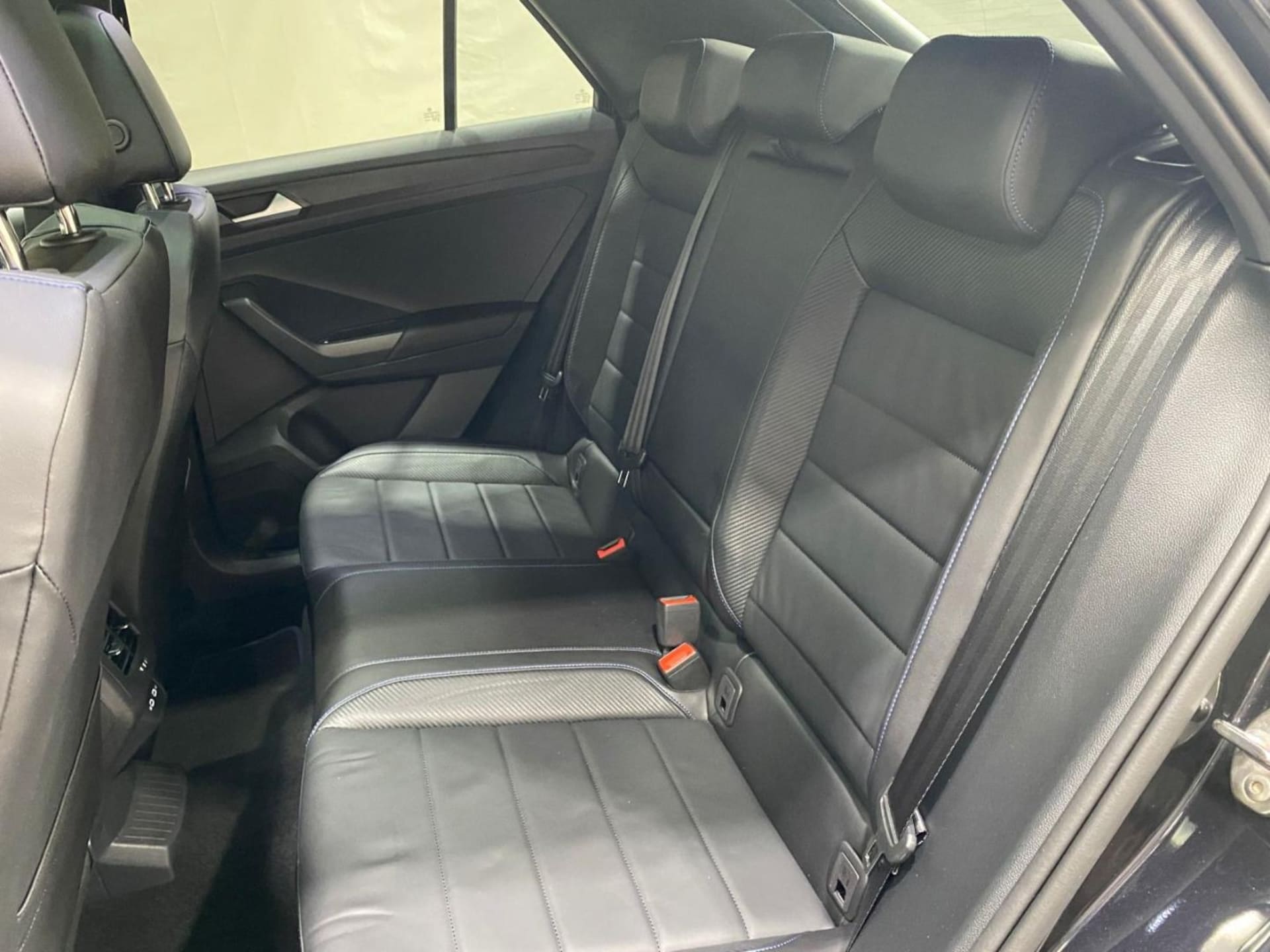 Volkswagen T-Roc R