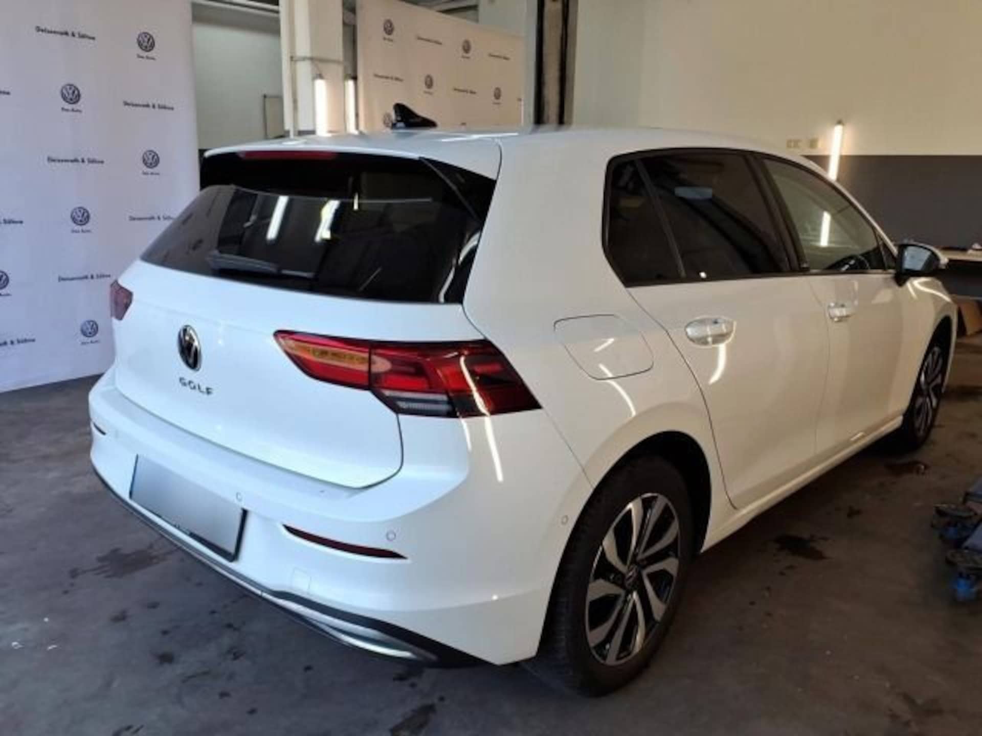 Volkswagen Golf Life